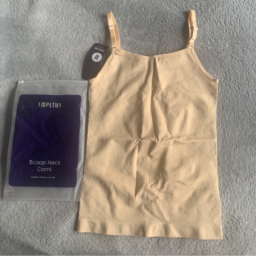 Empetua Cream Scoop‎ Neck Cami